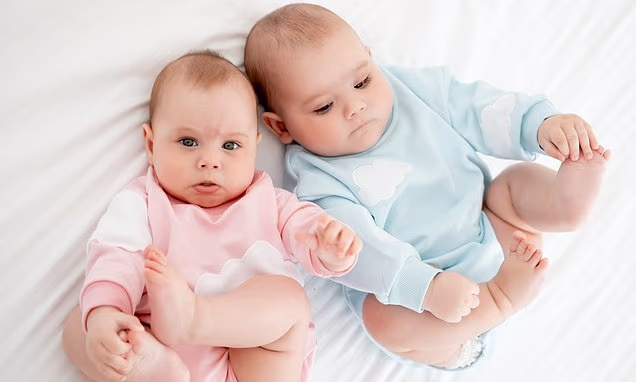 Newborn Girls May Look at Human Faces More Than Boys, Study Finds