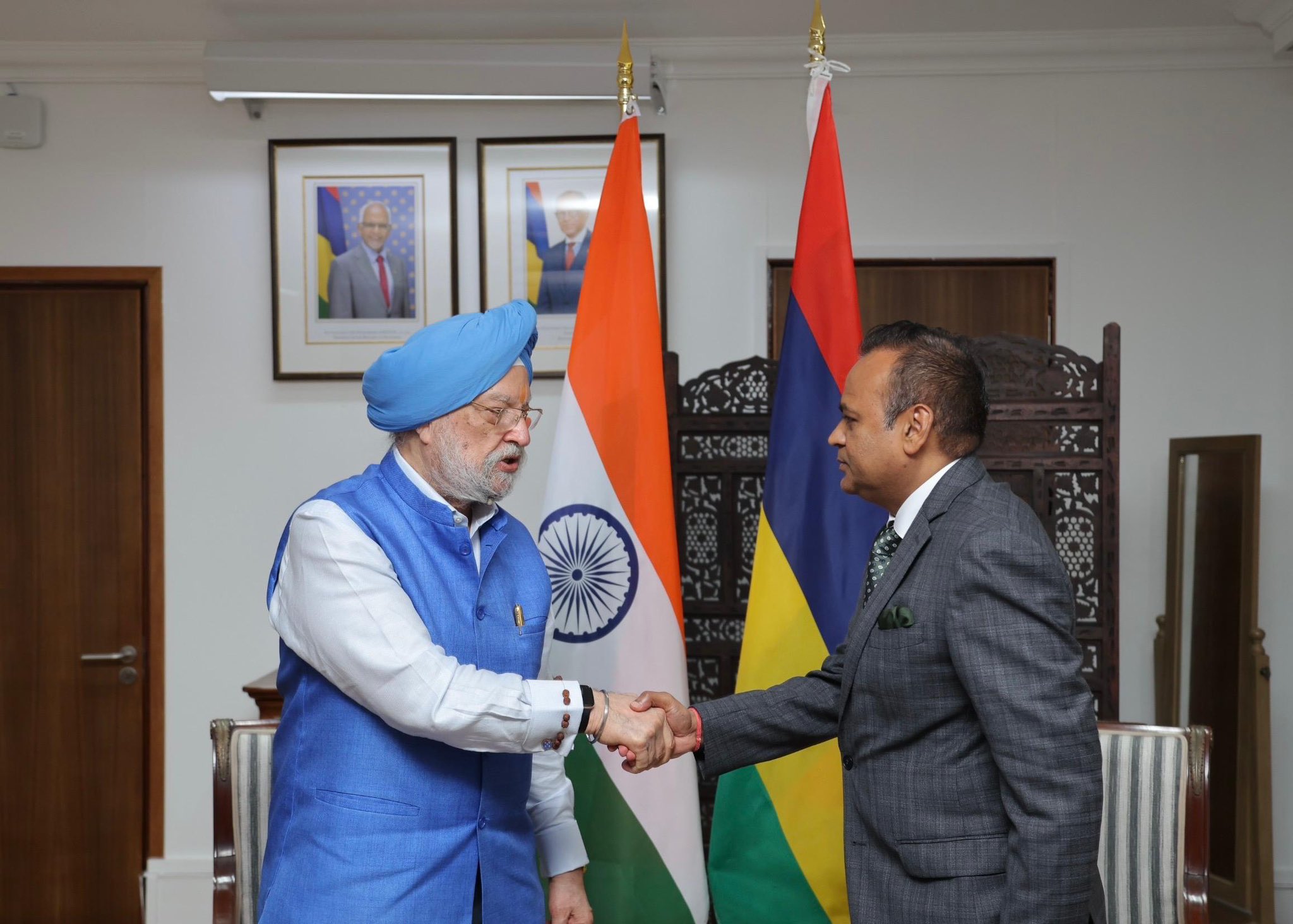 India, Mauritius Sign MoU on Oil and Gas Cooperation; IOCL to Meet Mauritius’ Entire Fuel Import Needs