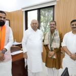 Sudarsan Pattnaik Crafts MaaDurga for TeamIndia