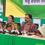 Majhi woos tribals, calls BJD sinking